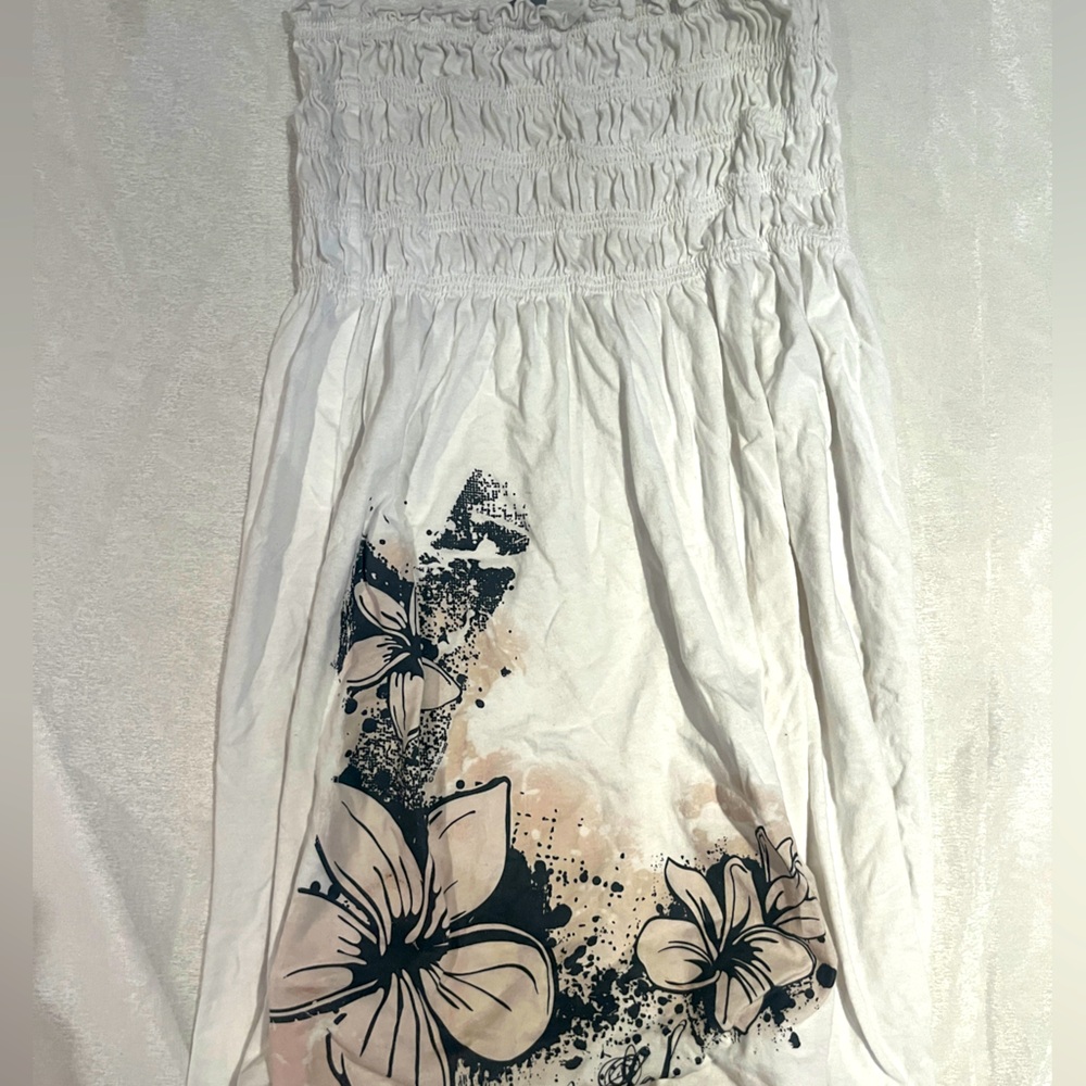 Vintage long White Strapless babydoll aesthetic flower top